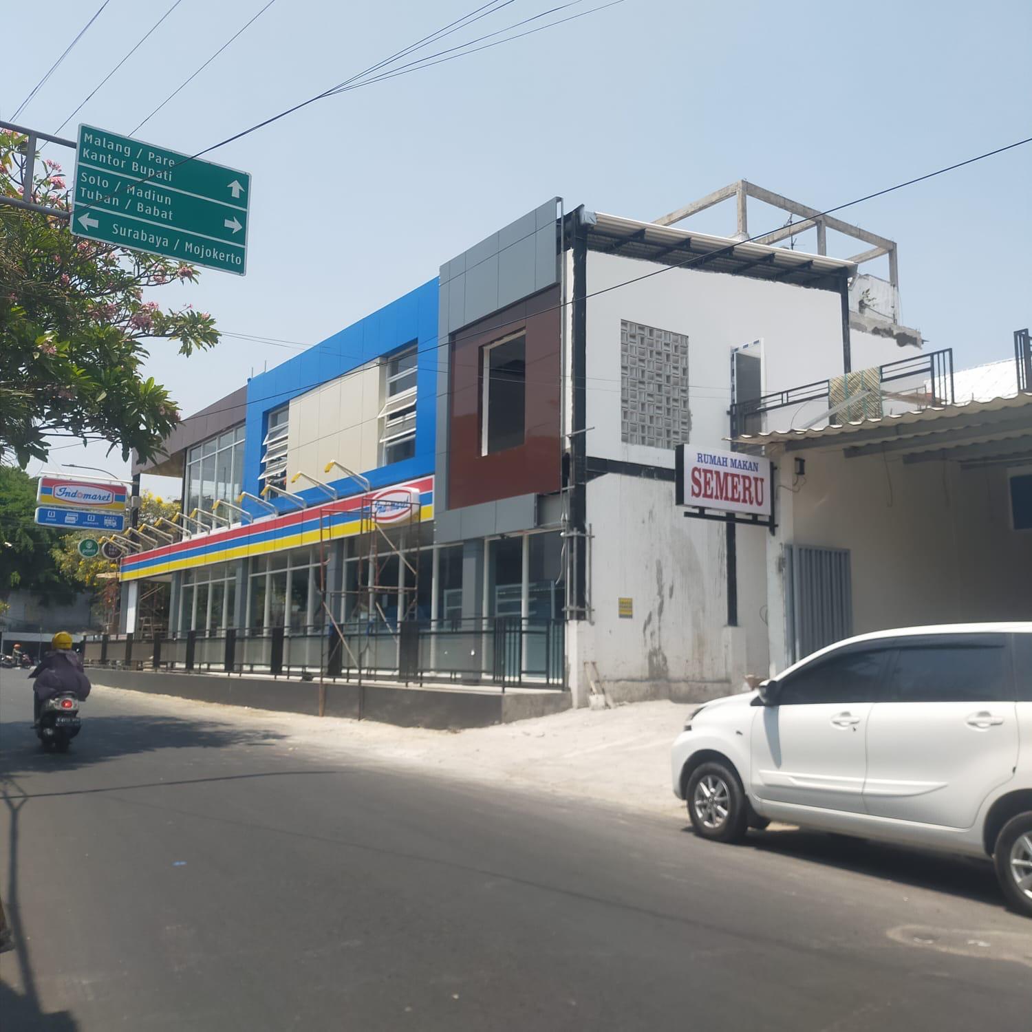 PBG Indomaret Barat Kebon Rojo Terbit, Kartiyono Sentil Pemkab Jombang