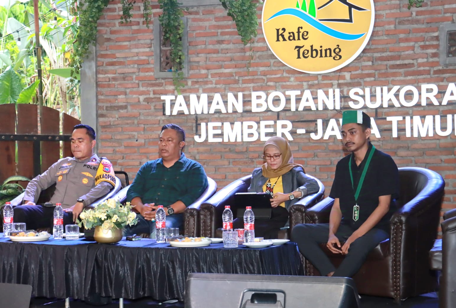 Wakapolres Jember Talk Show Pilkada 2024 Bareng HMI, Ajak Pemuda Jaga Pemilu yang Adil