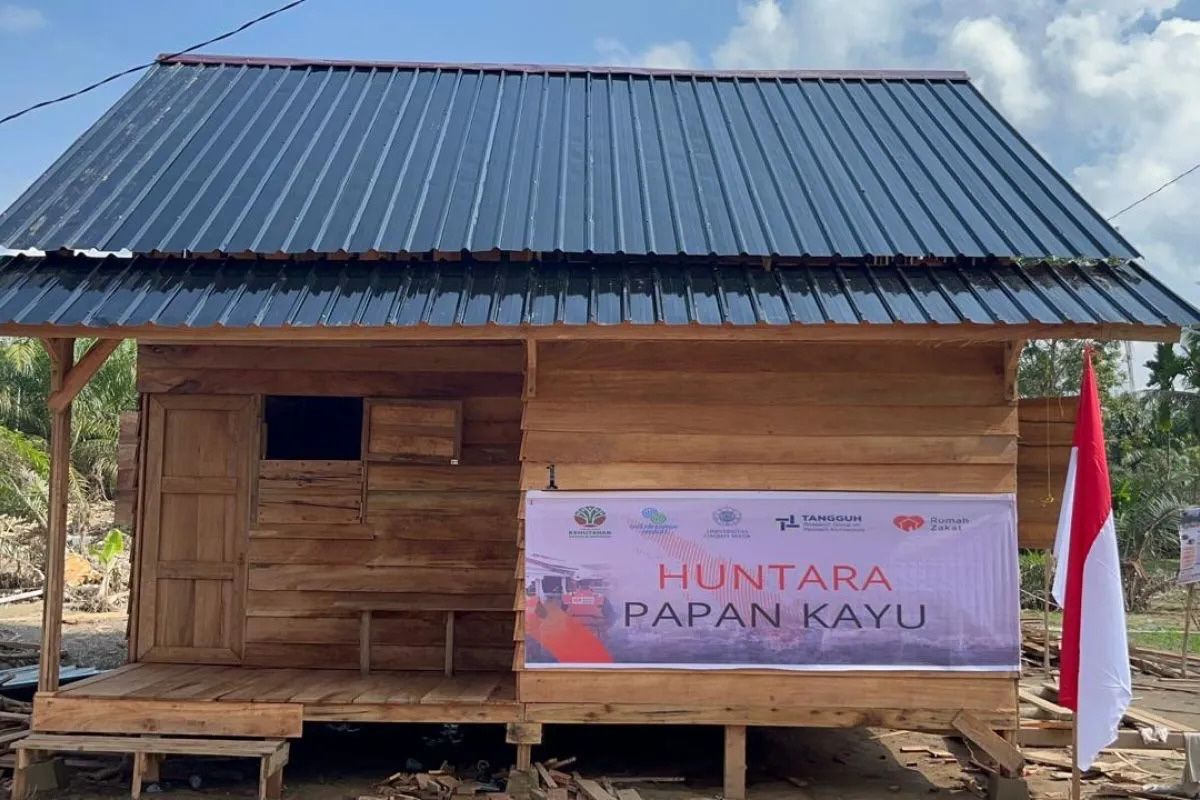 Inovatif! Satgas PRR Manfaatkan Kayu Hanyutan Banjir Aceh-Sumut Jadi Material Huntara Warga