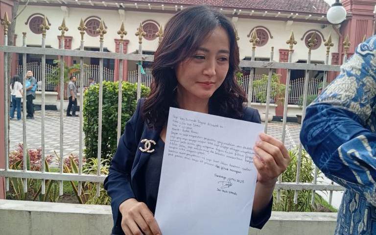 Pengacara Jan Hwa Diana Temui Wawali Surabaya: Minta Arahan Terkait Pengembalian Barang Bukti