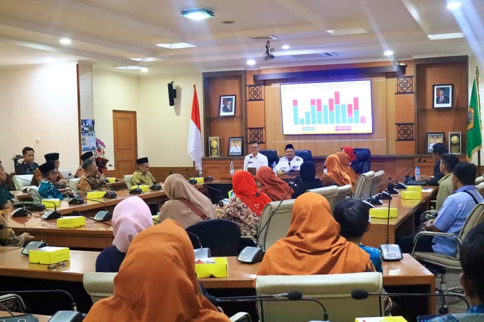Pemkab Gresik Gandeng LKSA Kejar Kuota Siswa SD Sekolah Rakyat