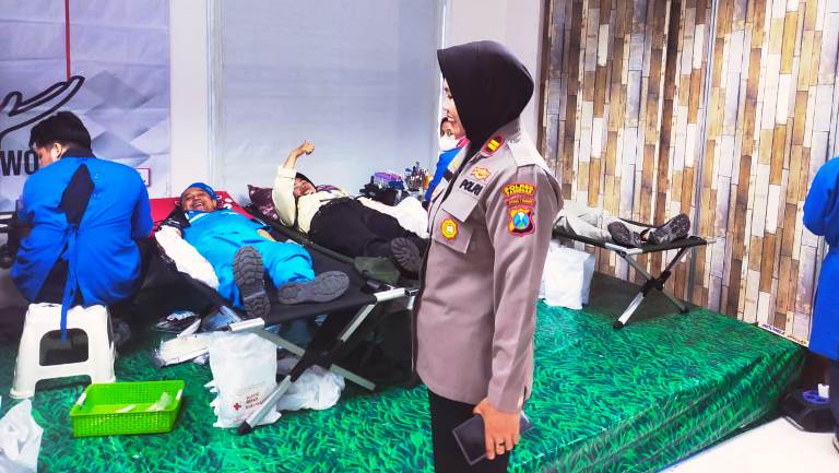 HUT Satpam ke-45, Polres Pasuruan Ajak Donor Darah