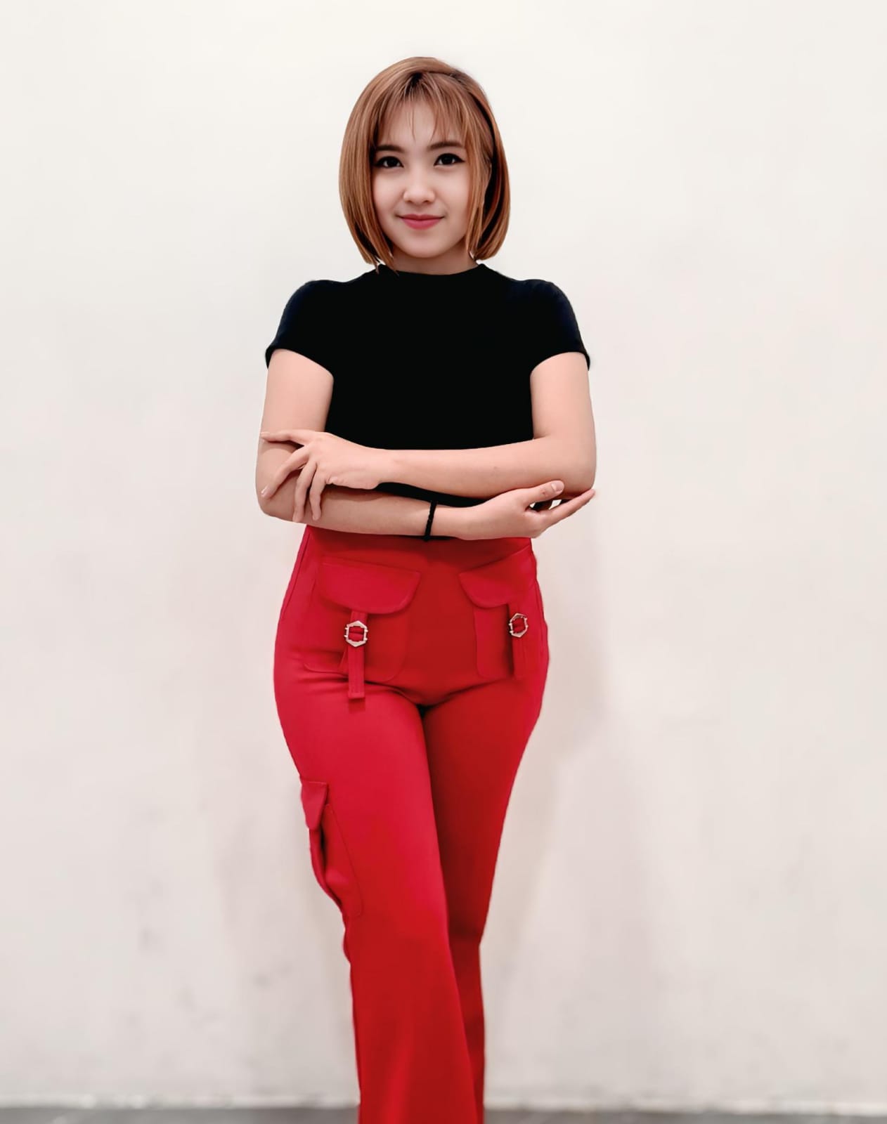 Di Balik Gemerlap Panggung, Perjuangan dan Dedikasi Gusyani Indah Mawarni Merajut Mimpi