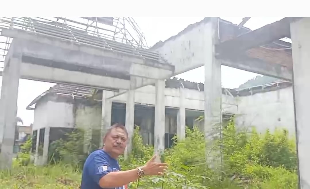 Miris! Kantor Kecamatan Jenggawah Bertahun-tahun Terbengkalai, Masyarakat Lapor Bupati Jember untuk Bertindak