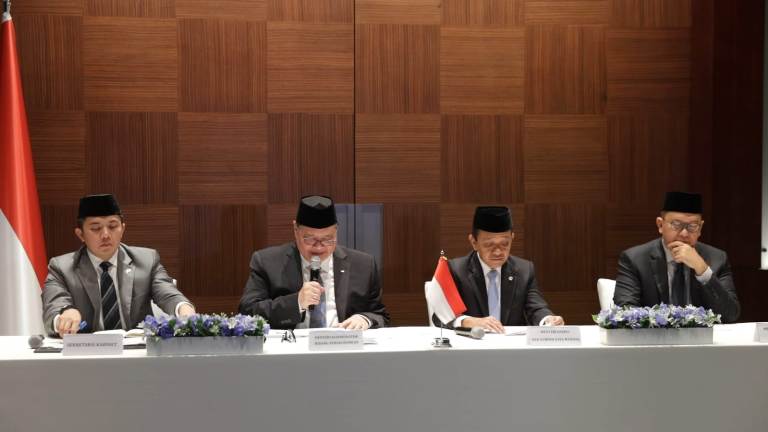 Layanan Publik dan Sektor Strategis Tetap Berjalan, Dikecualikan dari WFH Jumat