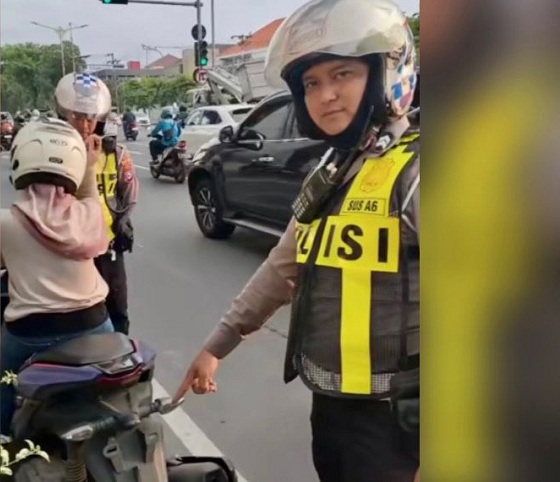 Cegah Kejahatan, Timsus Satlantas Polrestabes Surabaya Buru Pengendara Tanpa Pelat Nomor