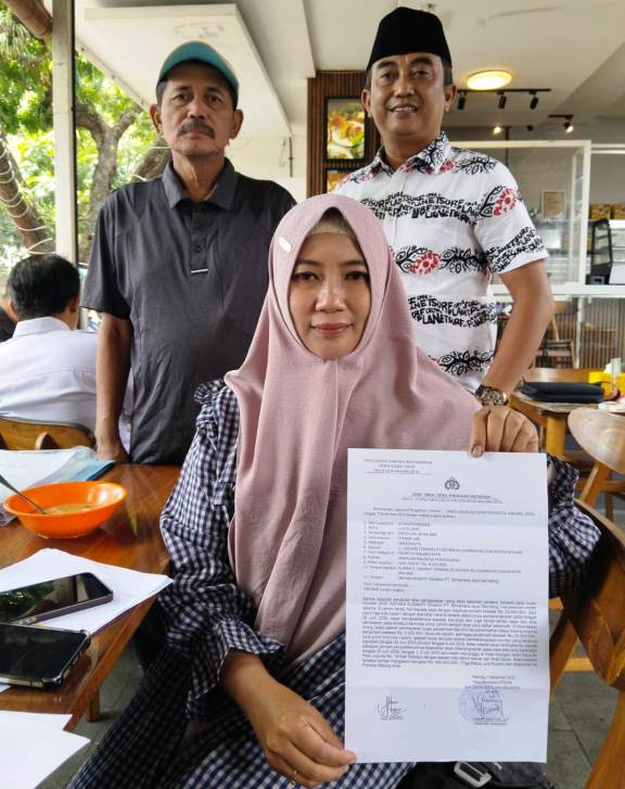 Gagal Berangkat , Puluhan Calon Jemaah Umrah Laporkan Direktur Bimantara Tour and Travel 