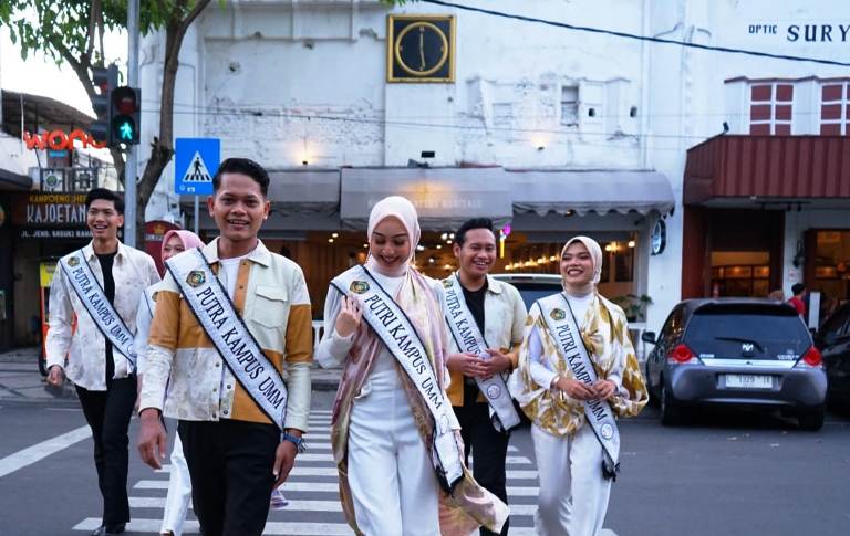 Ngabuburit UMM di Kayutangan Heritage Hadirkan Ecoprint dan Live Cooking