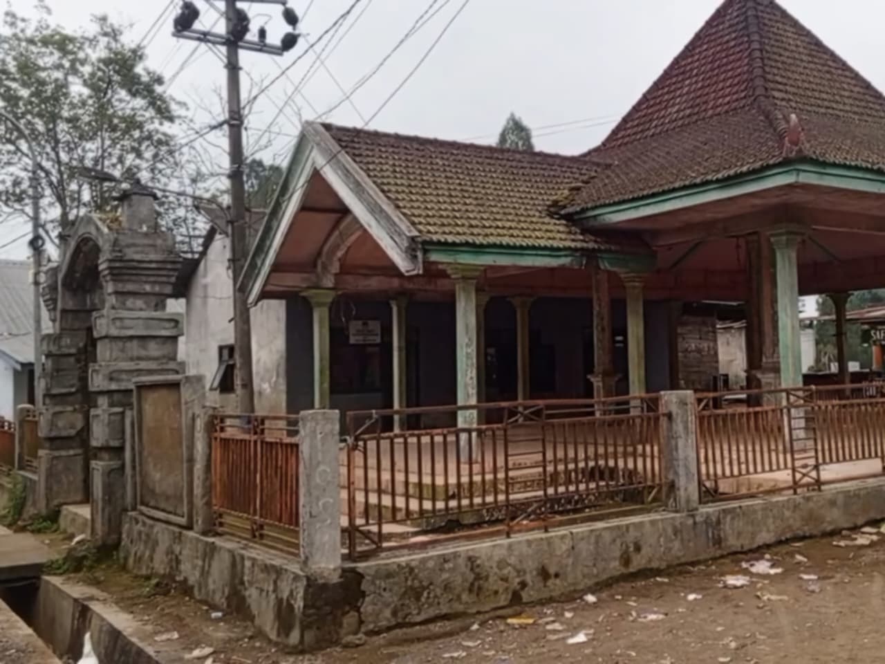 Polemik Status Tanah, Balai Desa Pusungmalang Terbengkalai 8 Tahun