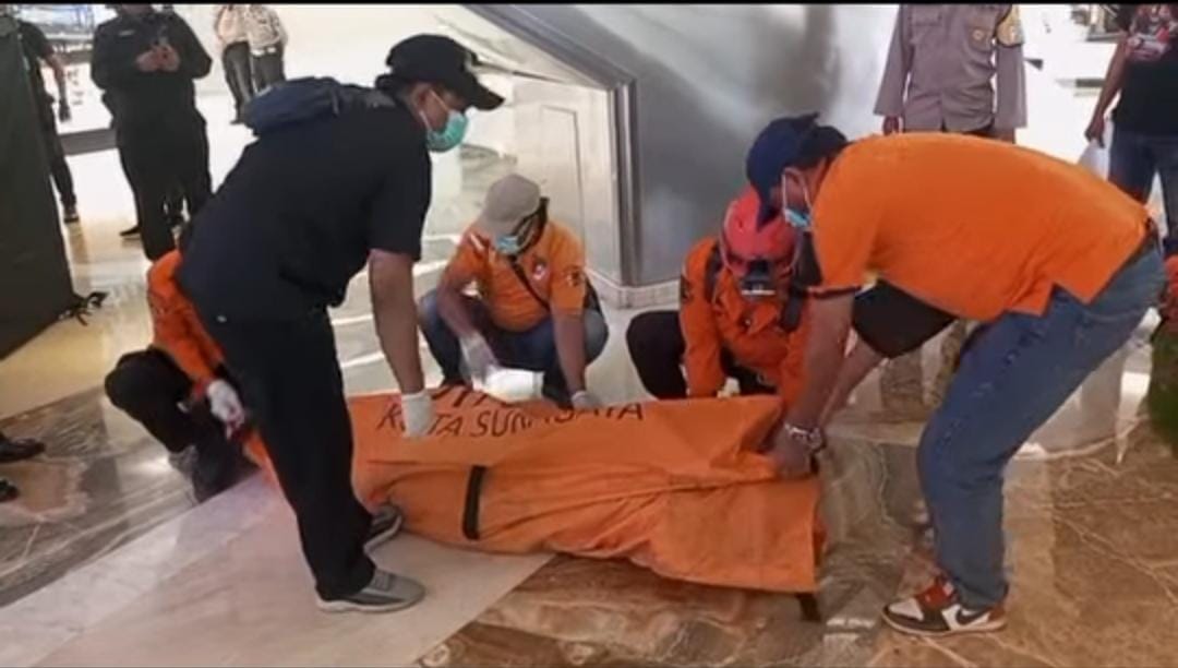 Lagi, Pria Tewas Usai Jatuh dari Lantai 5 Mal Tunjungan Plaza