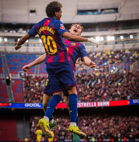 Hat-trick Perdana Lamine Yamal Warnai Laga ke-100 Flick, Barcelona Hajar Villarreal