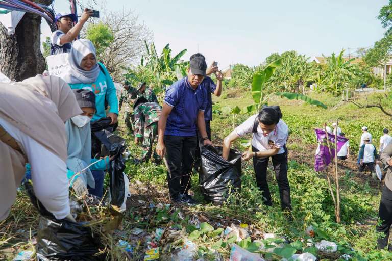 Pemkab Lamongan Fokus Bersihkan Sungai untuk Tingkatkan Kualitas Air