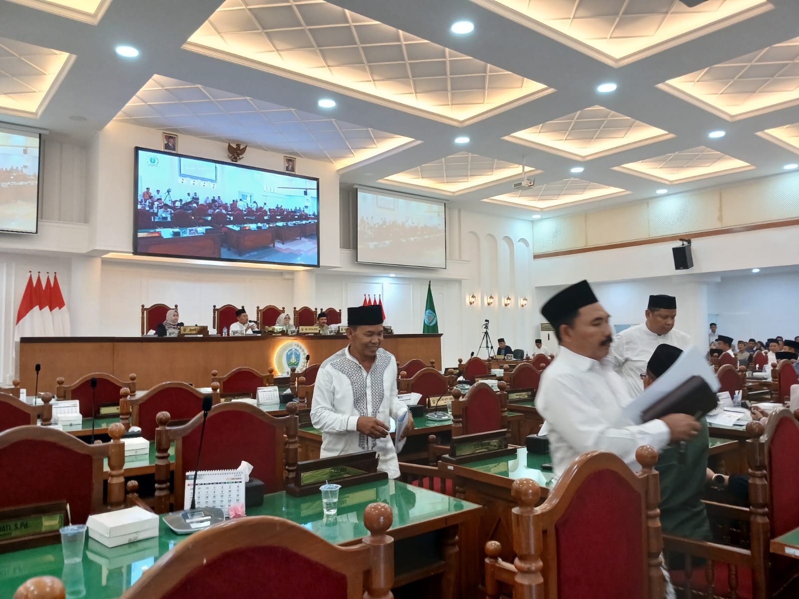 Anggota Dewan Ponorogo Walk Out Paripurna Raperda Penyertaan Modal Perumda