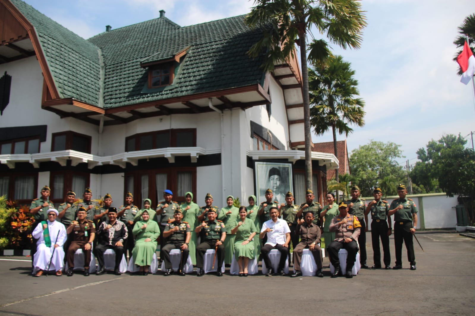 Dandim 0833 Ikuti Pengarahan Pangdam V/BRW