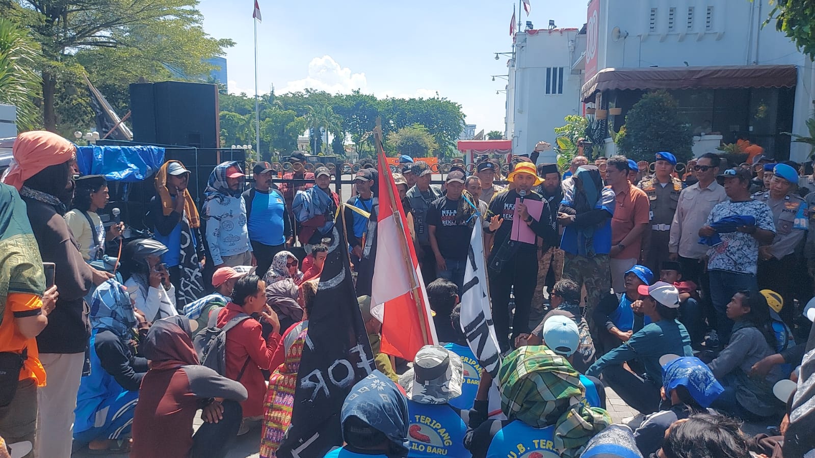 Ratusan Nelayan Suarakan Penolakan Proyek Reklamasi SWL