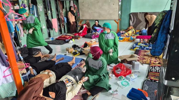 Ratusan Santri dan Siswa Mojokerto Diduga Keracunan Makanan Bergizi Gratis