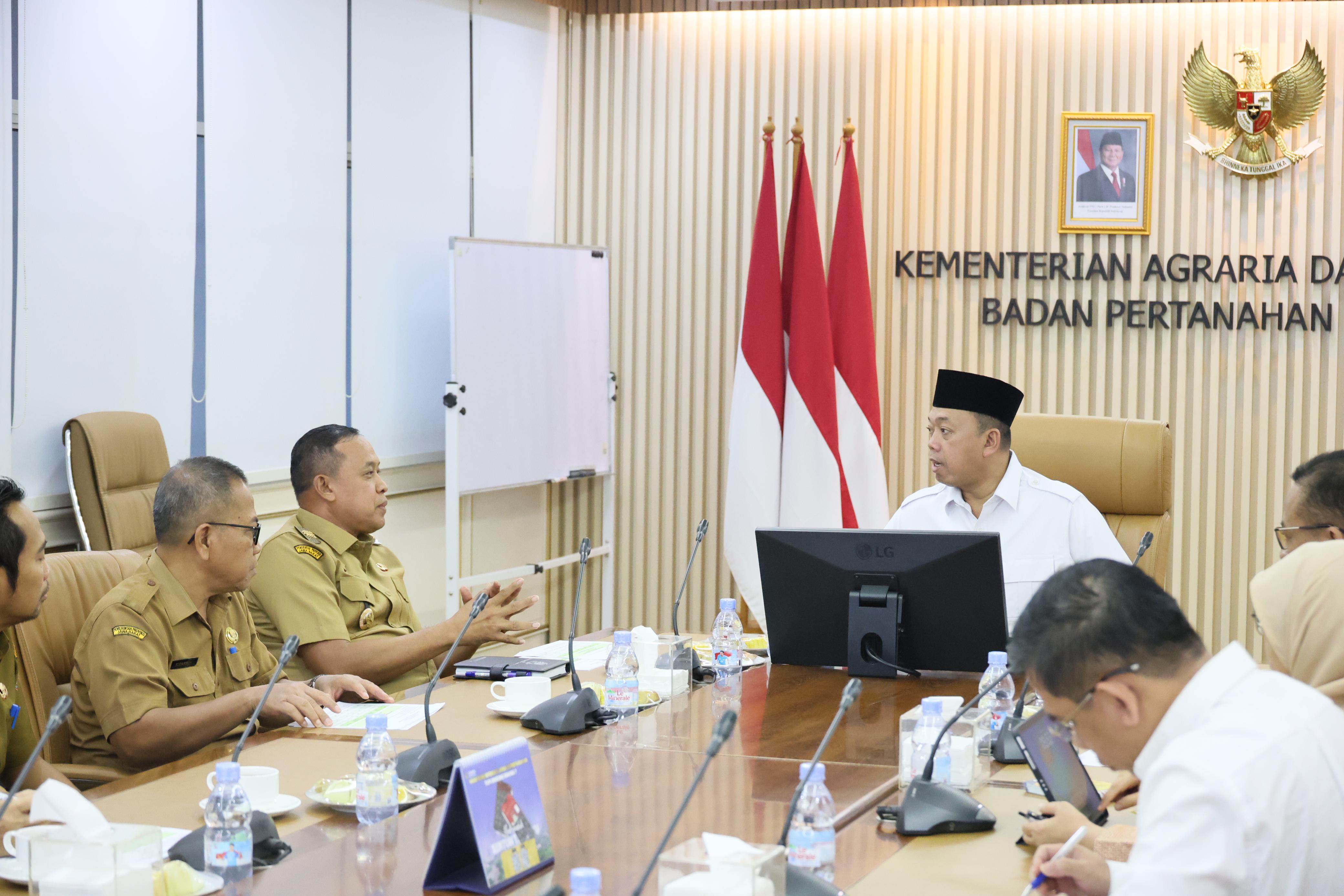 Audiensi Wali Kota Bekasi, Menteri Nusron Tekankan Kerja Sama untuk Percepat Sertipikasi Aset
