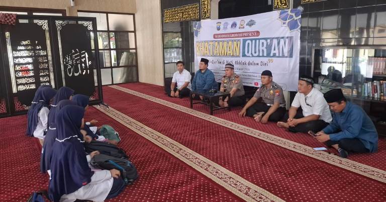 Perkuat Spiritual Ramadan, Polres Pelabuhan Tanjung Perak Gelar Khataman Alquran