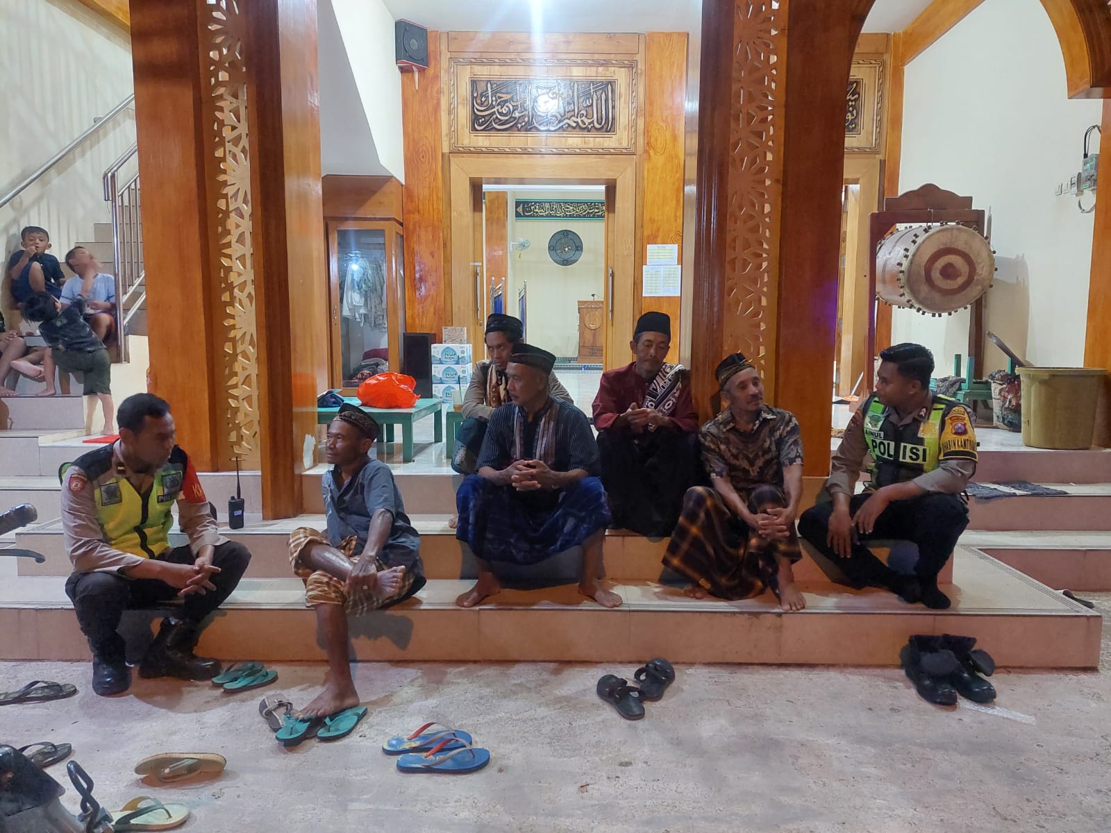 Polsek Gondang Patroli Rutin Selama Ramadan