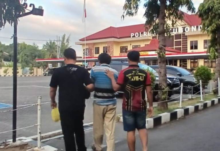 Turun dari Bus Antarkota, Kurir Sabu Sidoarjo Disergap Polisi Situbondo