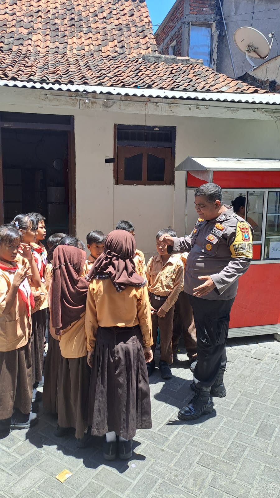 Polisi Beri Edukasi Anti Bullying kepada Anak Sekolah