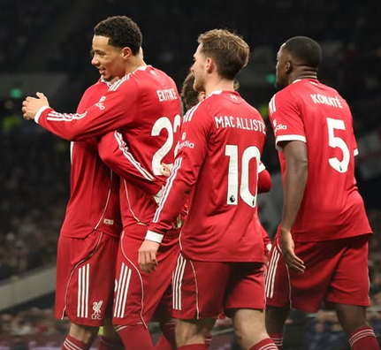 Isak Berkorban demi Gol Kemenangan, Liverpool Cemas Menanti Kabar Cedera