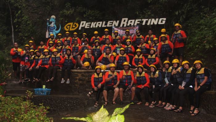 Polsek Mulyorejo Eratkan Kebersamaan Anggota dan Bhayangkari lewat Family Gathering Arung Jeram