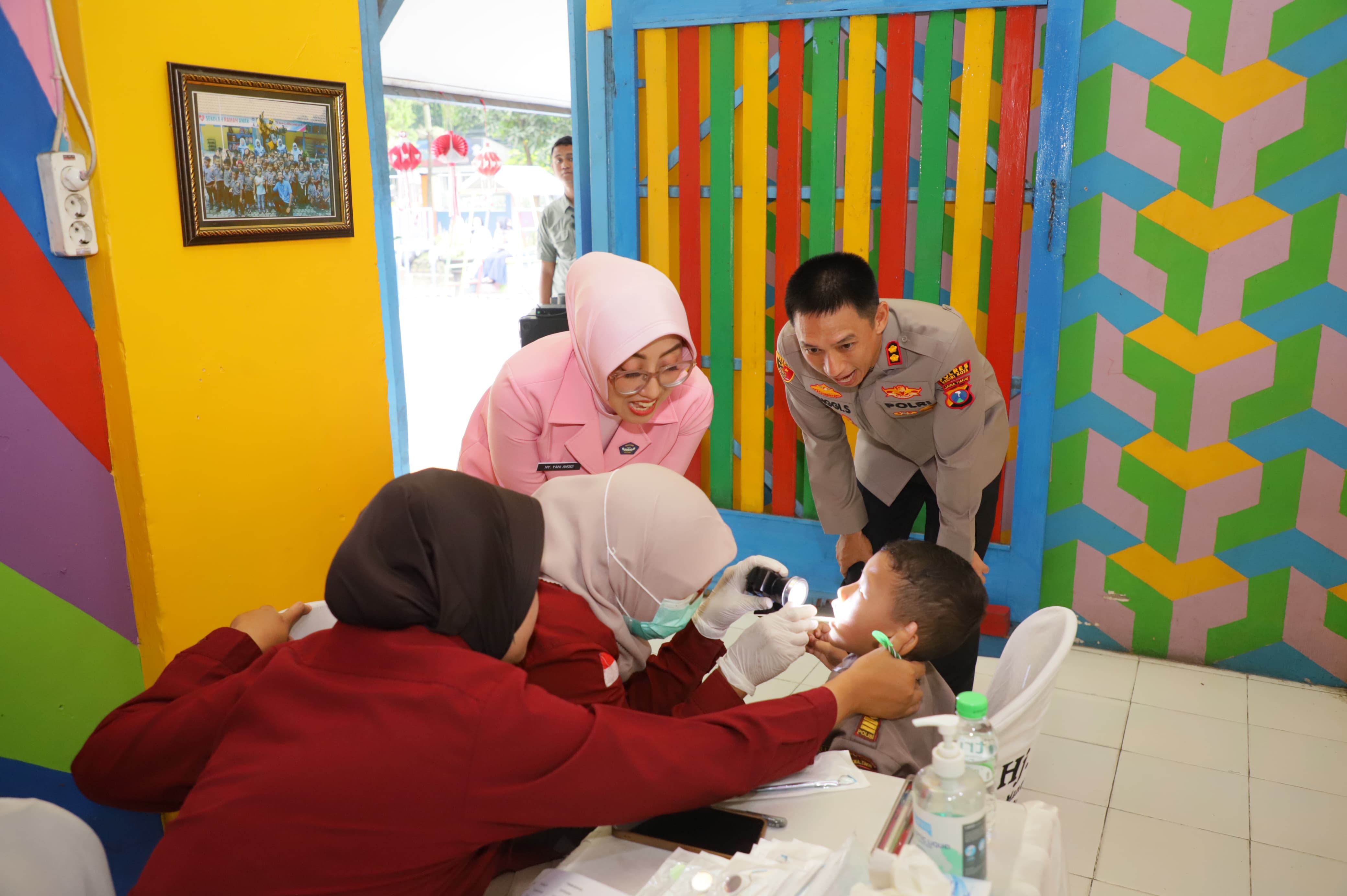 Deteksi Dini Kesehatan, Para Guru dan Murid TK Kemala Bhayangkari 42 Diskrining