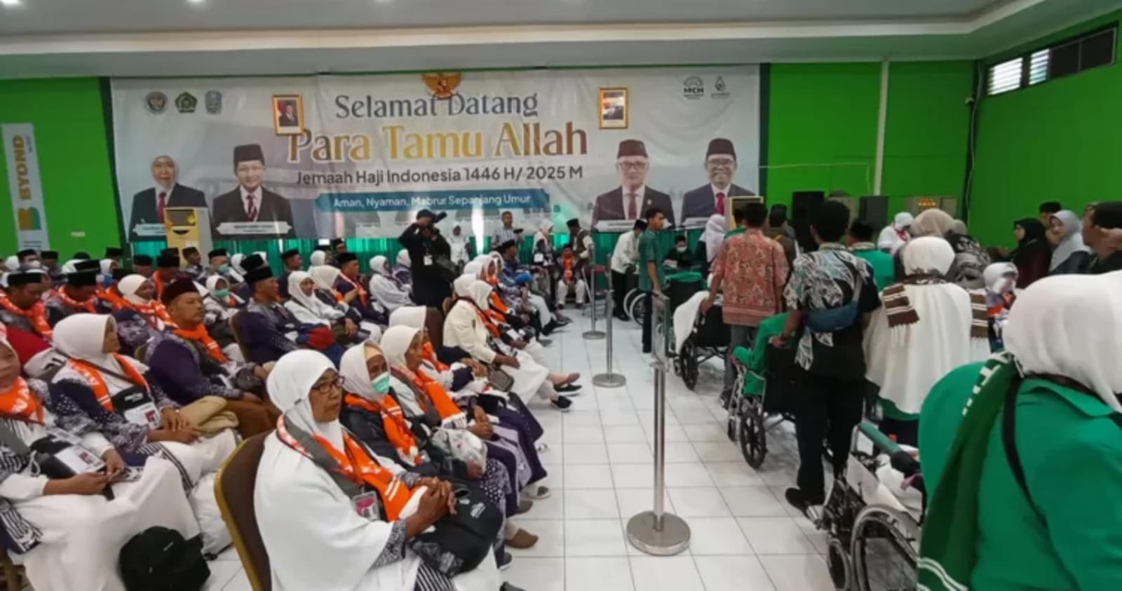 Gelombang Pertama Jemaah Haji Surabaya Tiba, 1.128 Calon Tamu Allah dari Tulungagung dan Kediri Mengawali