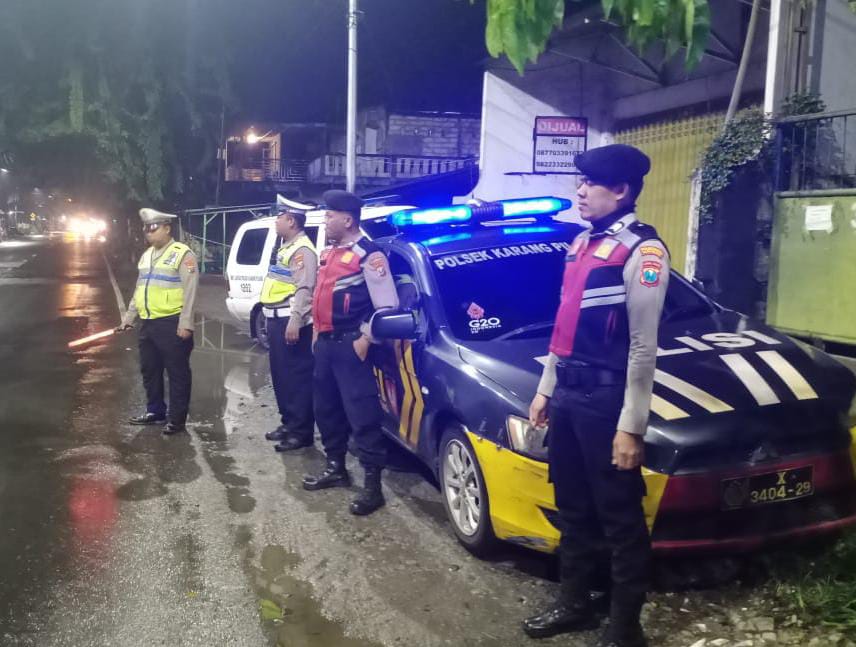 Patroli Blue Light Polsek Karangpilang Tingkatkan Rasa Aman Warga