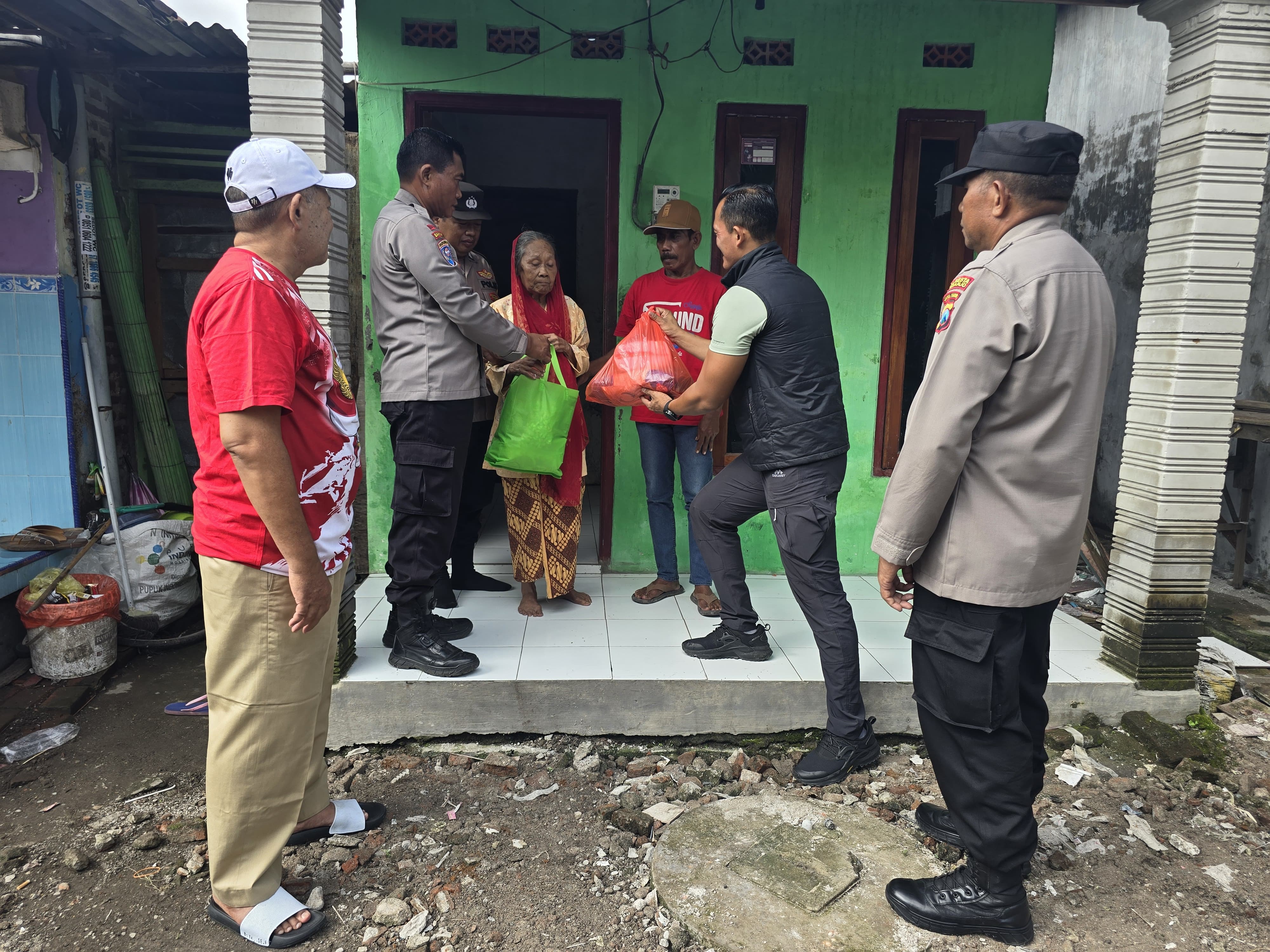 Program Peduli Kasih Polsek Tulangan Polresta Sidoarjo