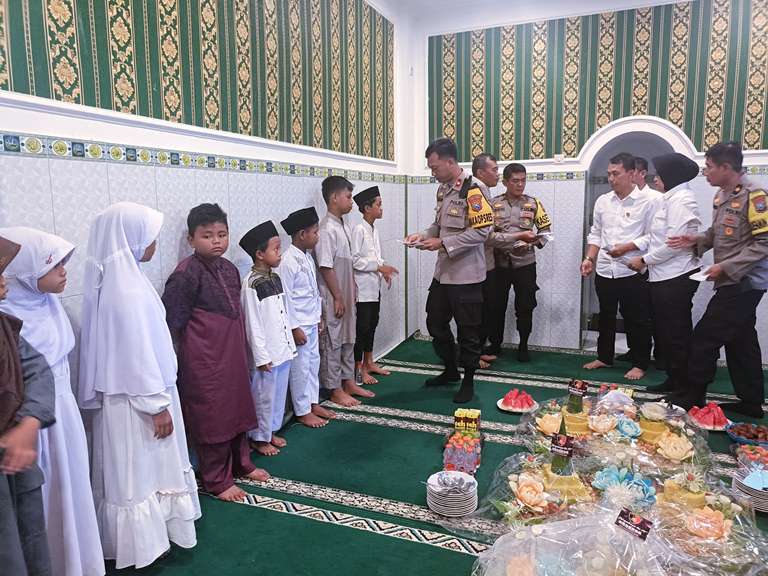 50 Anak Yatim Terima Santunan dalam Peringatan HUT Ke-77 Reserse Polres Lumajang