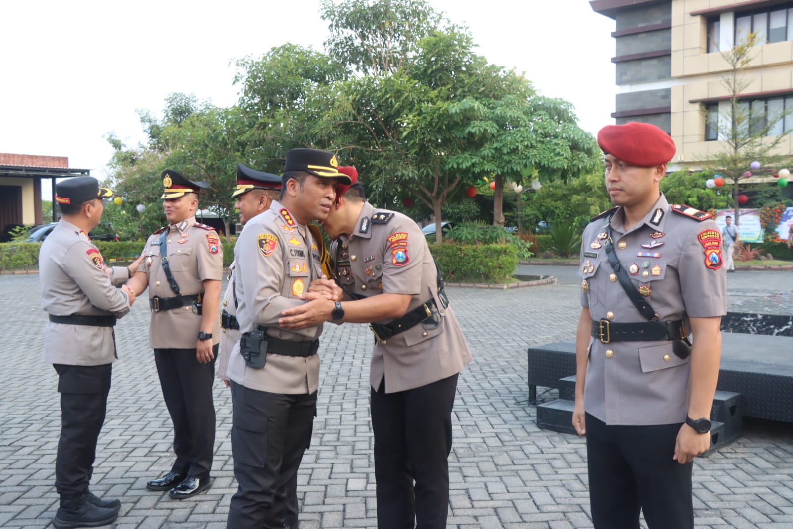 Kabag SDM dan Kasat Reskrim Polresta Sidoarjo Berganti