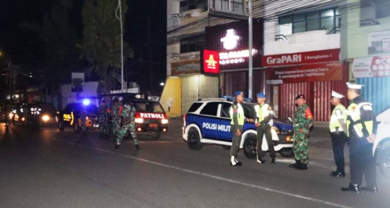 Jaga Kondusifitas Ramadan, Patroli On The Road Polres Bangkalan Libatkan  Tim Gabungan Tiga Pilar