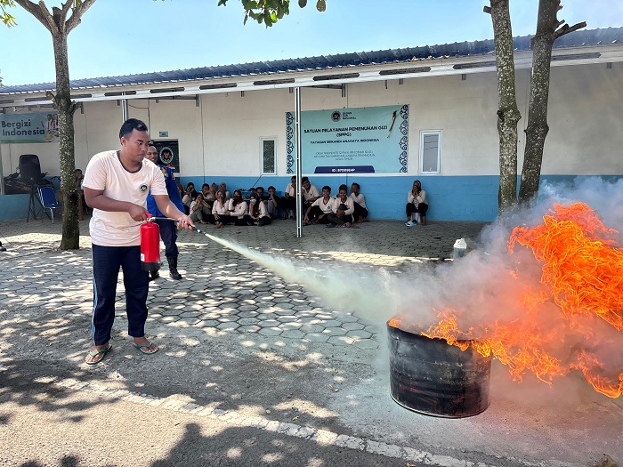Dapur MBG Ngepeh Omah Idjo Sah Tersertifikasi Antikebakaran
