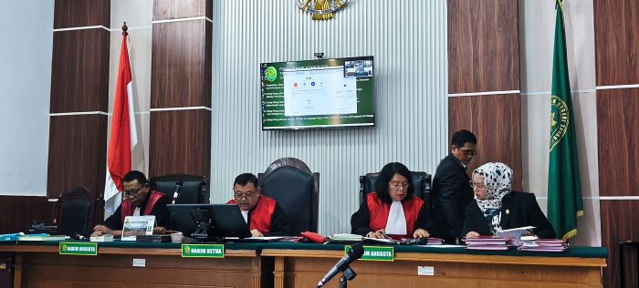 Main Judi Online di Depan Indomaret, Pria Surabaya Divonis 1 Tahun Penjara