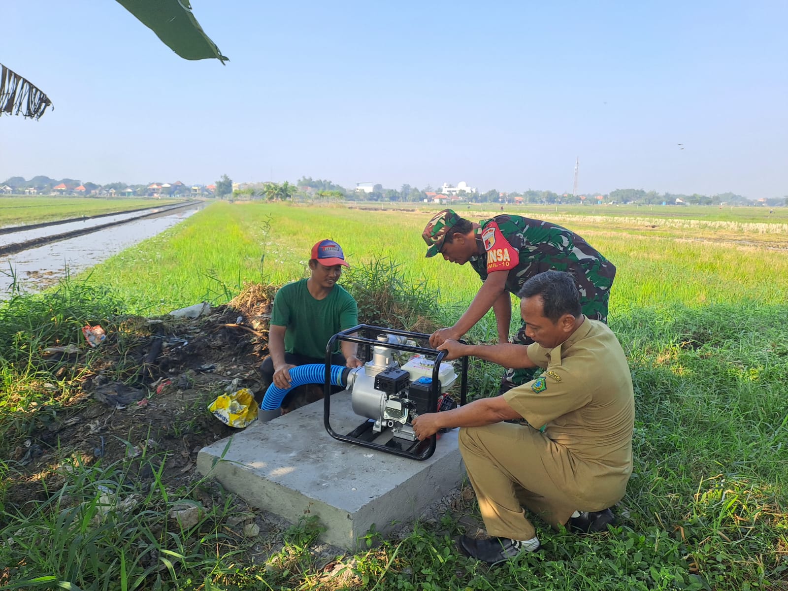Masyarakat Desa Penambangan Nikmati Air Bersih dari Sumur Bor Berkat Program TMMD Ke-120