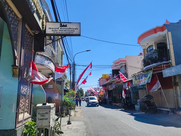 Toko Miras Menjamur di Surabaya, Ada yang Beroperasi Dekat Rumah Ibadah