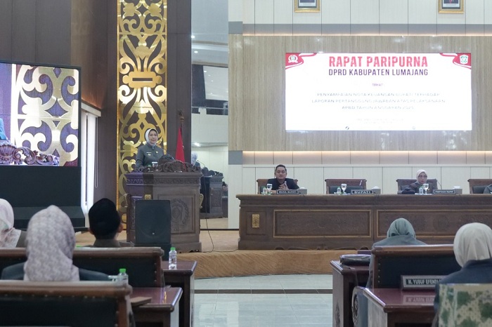 Sidang Paripurna DPRD Lumajang Bahas Pertanggungjawaban Pelaksanaan APBD 2025