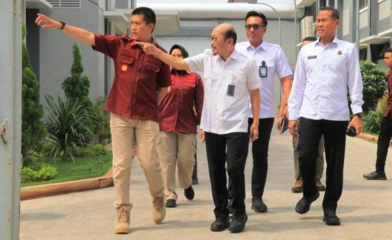 Kakanwil dan Inspektorat Tinjau Persiapan Pembangunan Pagar Rutan Surabaya