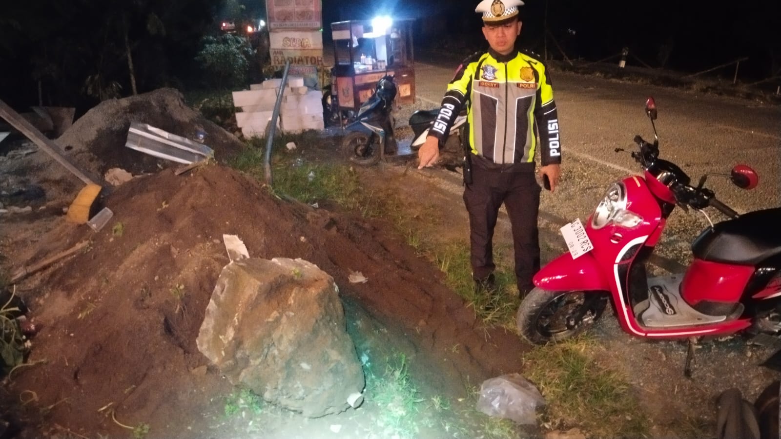 Bus Pariwisata Alumni SMEA Jombang Kecelakaan di Tulungagung, Satu Tewas Akibat Rem Blong