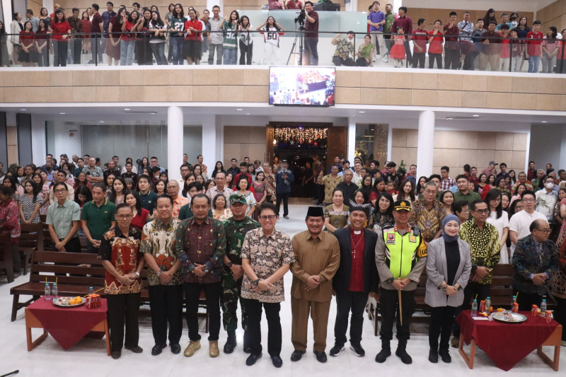 Misa Malam Natal,  Kapolres dan Forkopimda Sambangi Gereja di Bojonegoro