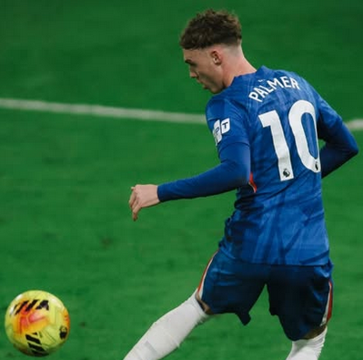 Palmer Kembali Tajam, Chelsea Tekuk Everton 2-0 dan Tembus Empat Besar