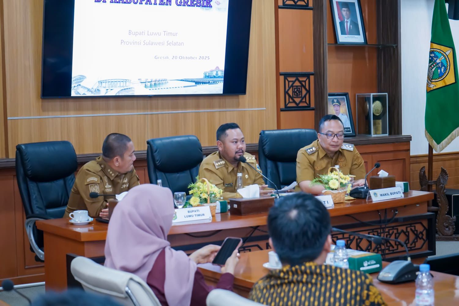 Terpikat Keberhasilan Budidaya Bandeng Gresik, Bupati Luwu Timur Kunjungi Tambak Pangkahwetan