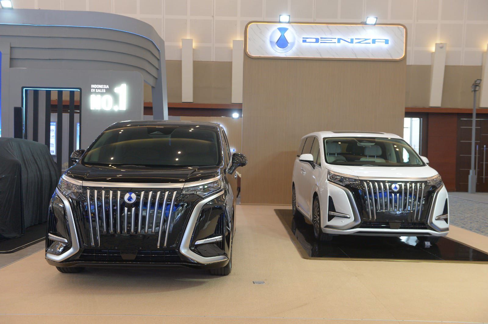 BYD Bawa MPV Mewah DENZA D9 ke GIIAS Surabaya 2025: Fitur Berlimpah, Performa Mumpuni!