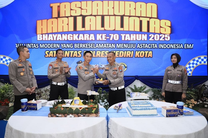 Hari Lalu Lintas Bhayangkara Ke-70, Kapolres Kediri Kota Tekankan Pentingnya Saving Life First di Jalan Raya