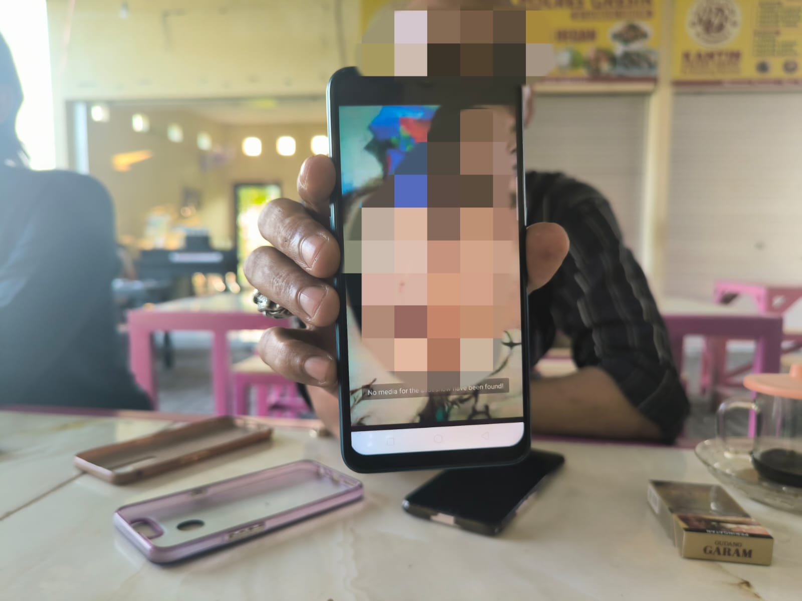 Kisah Pilu Pria Surabaya Terima Video Bugil Istri Sah Bersama Selingkuhan