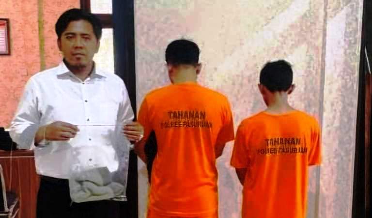 Polres Pasuruan Amankan Dua Pengedar Sabu di Prigen