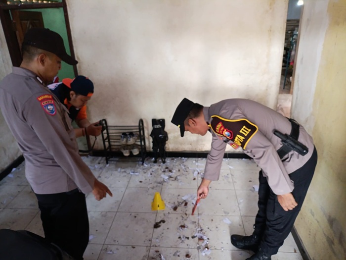 Balon Udara Berpetasan Jatuh di Tulungagung Rusak Rumah Warga Tanggulwelahan