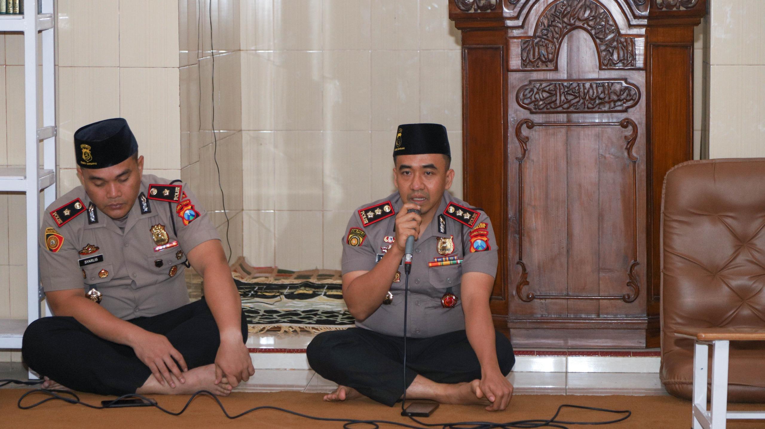 Subuh Keliling, Kapolres Jombang Ajak Warga Jaga Kamtibmas dan Kerukunan